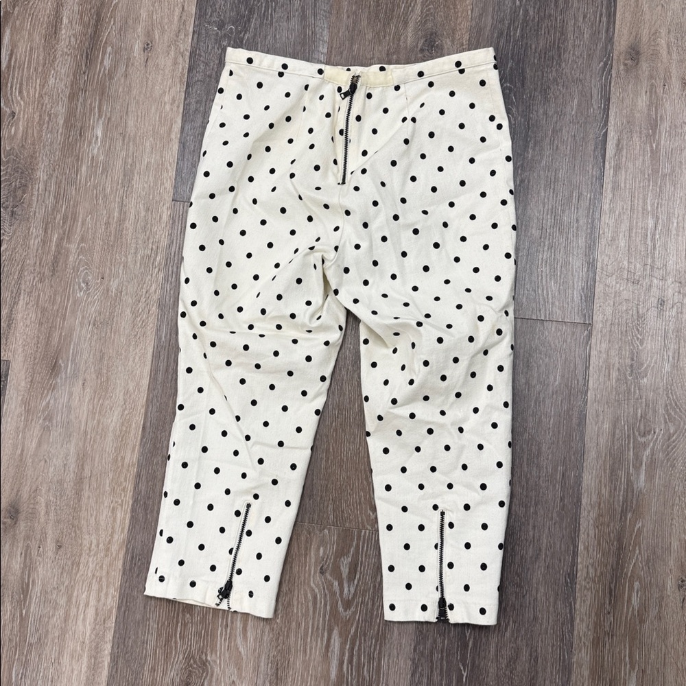 Alice + Olivia Cream and Black Polka Dot set - Picture 7 of 9